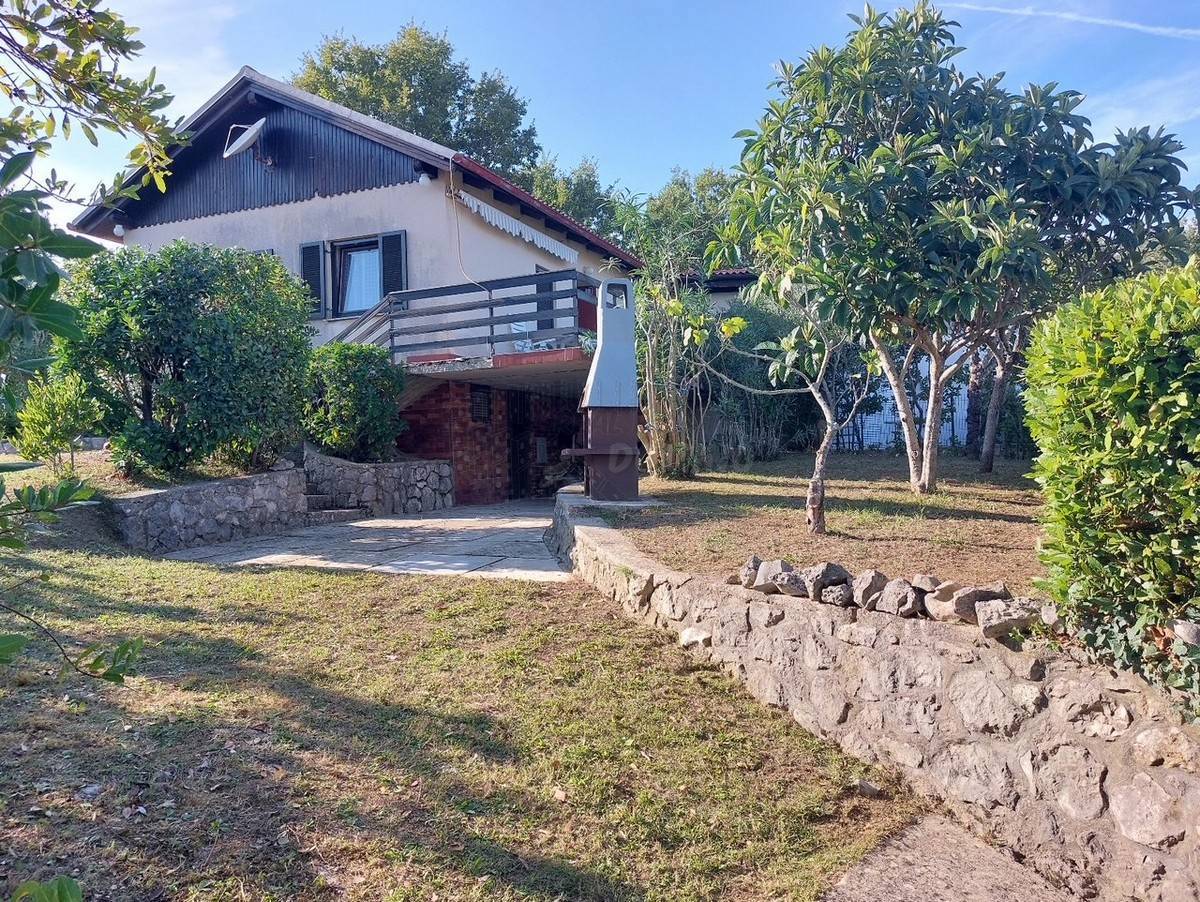 Samostojna hiša z veliko potenciala! Otok Krk!