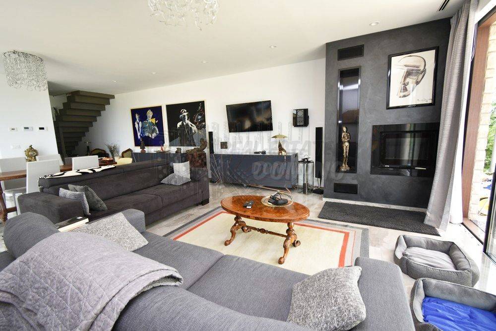 Edinstvena vila! Otok Krk!