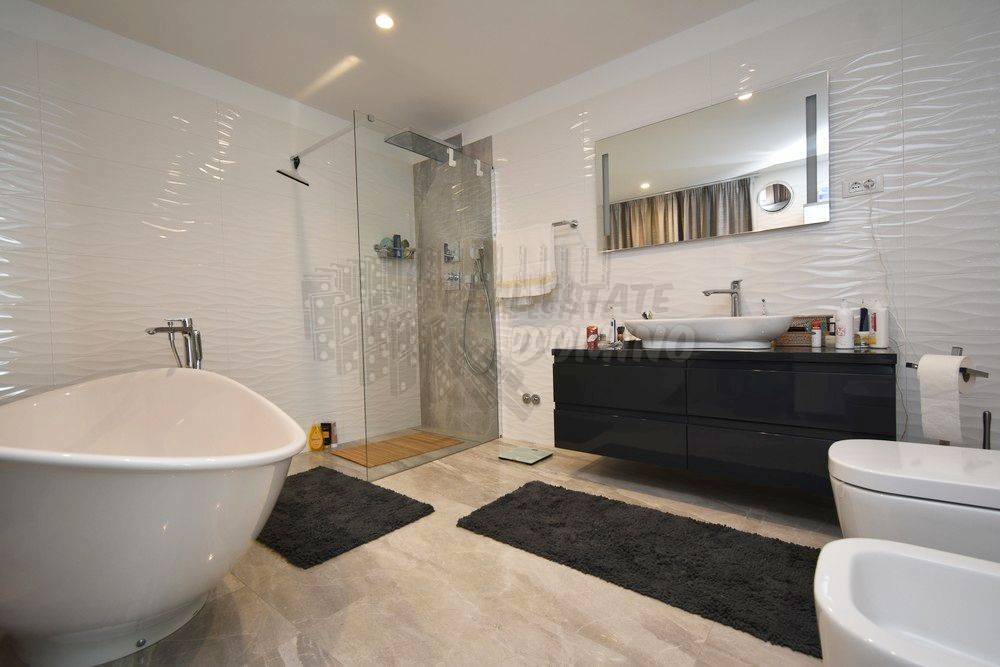 Edinstvena vila! Otok Krk!