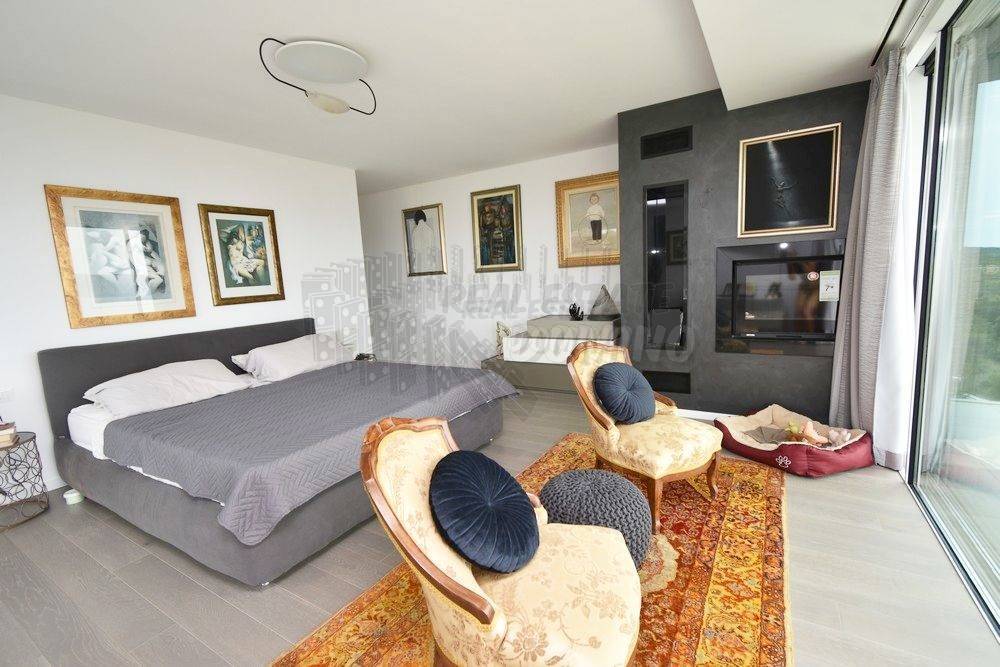 Edinstvena vila! Otok Krk!