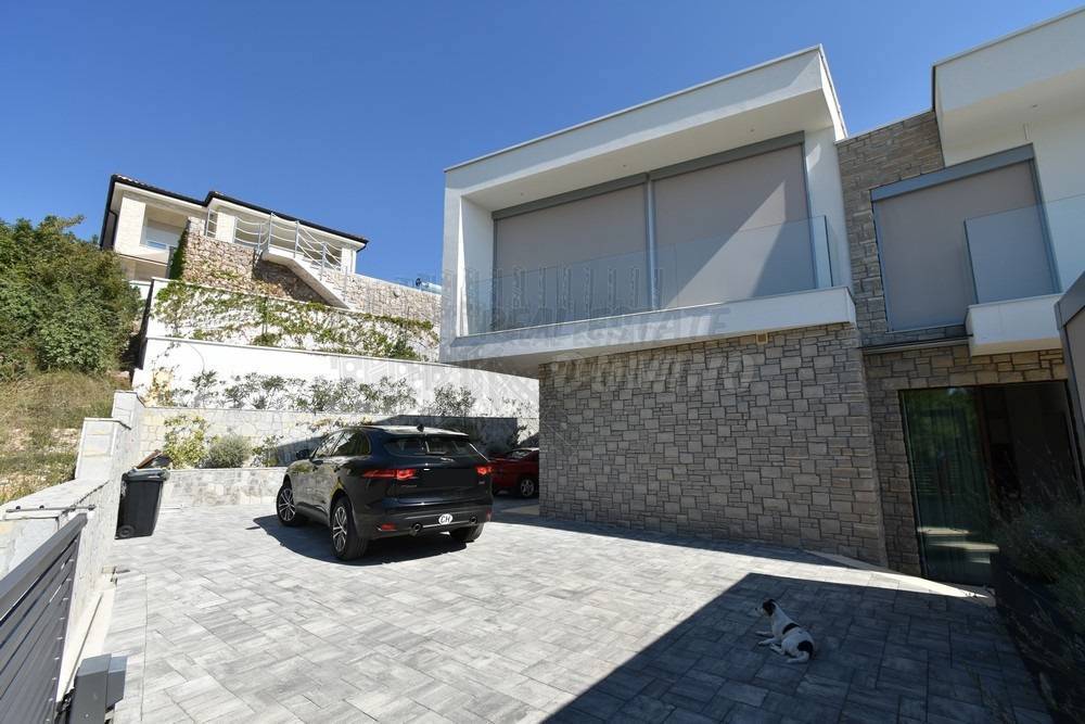 Edinstvena vila! Otok Krk!