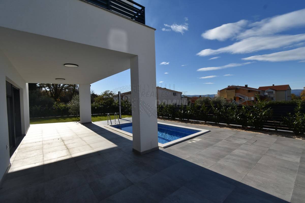 Luksuzna nova hiša s 4 spalnicami! Otok Krk!