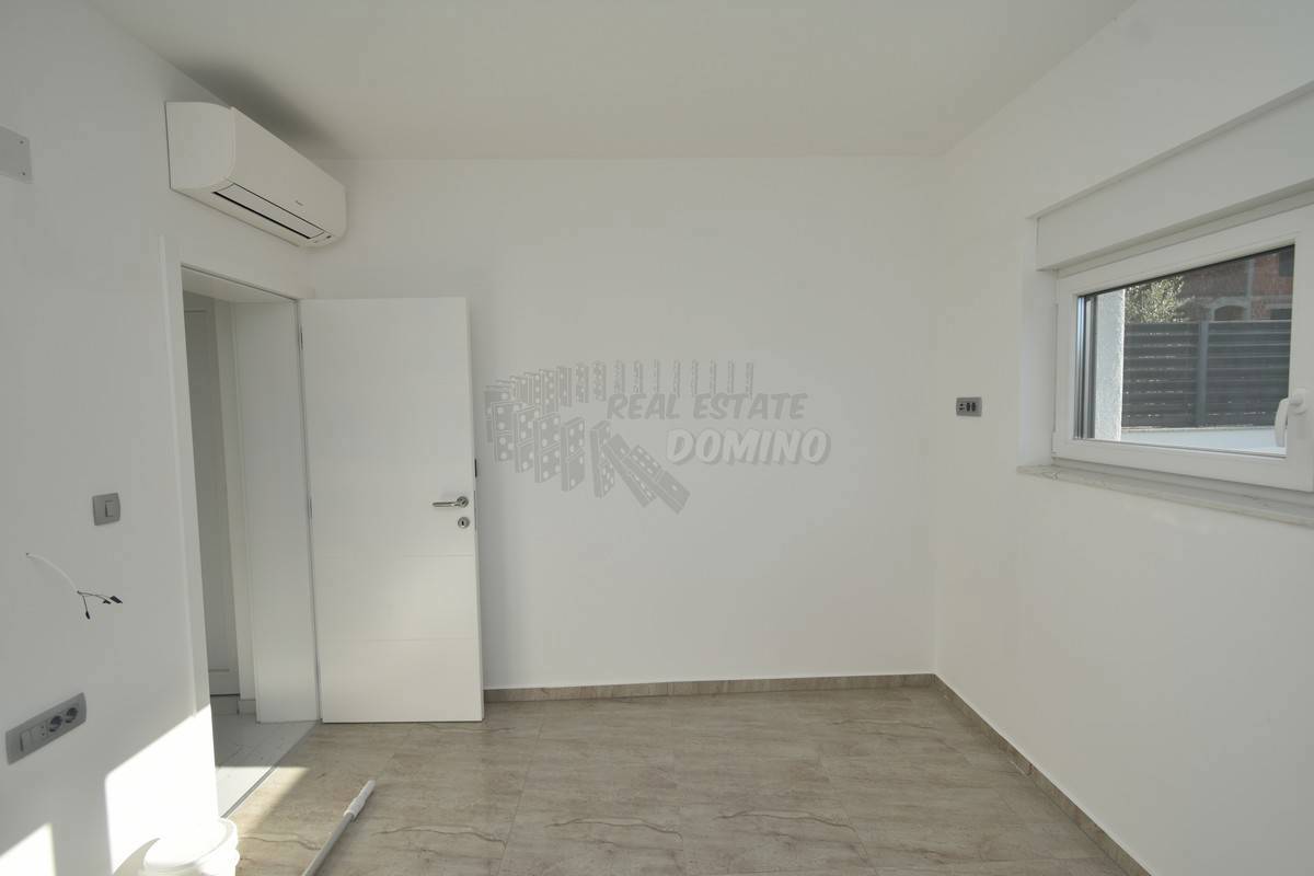 Luksuzna nova hiša s 4 spalnicami! Otok Krk!