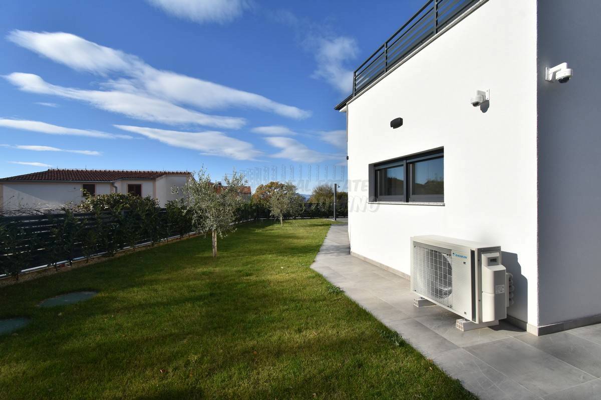 Luksuzna nova hiša s 4 spalnicami! Otok Krk!