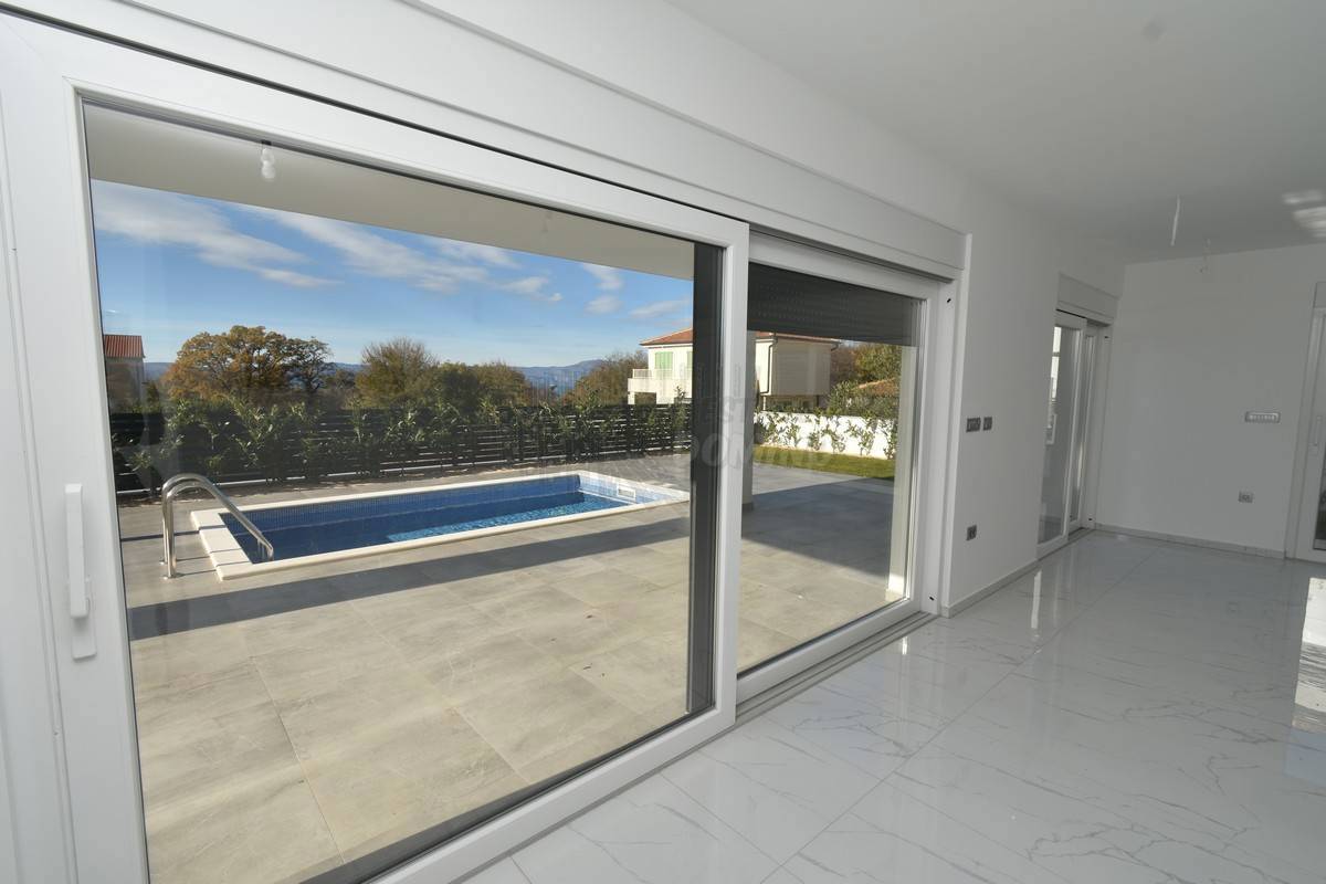 Luksuzna nova hiša s 4 spalnicami! Otok Krk!