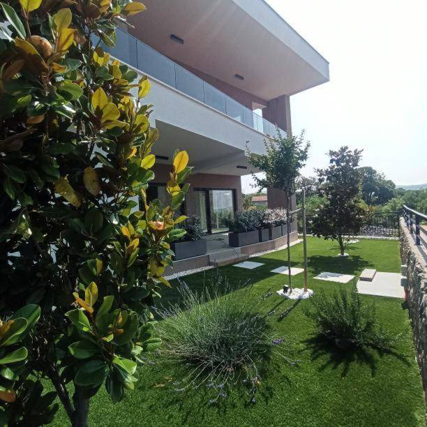 Vila s čudovitim pogledom na morje! Otok Krk!