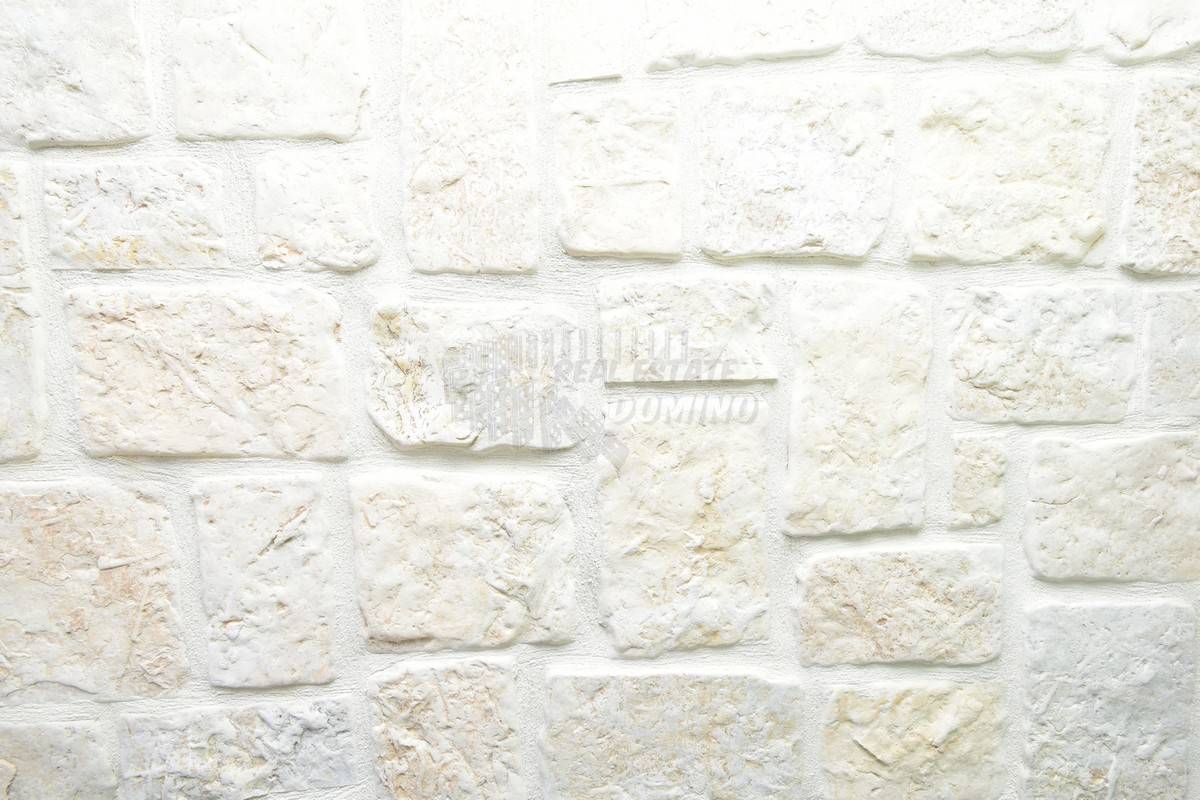 Nova očarljiva mediteranska hiša z bazenom! Otok Krk, Malinska