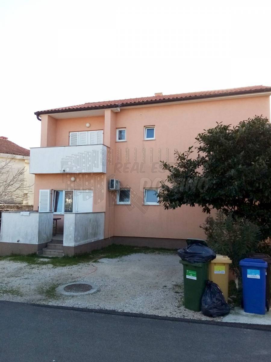 Mesto Krk-stanovanjska hiša za investicijo!