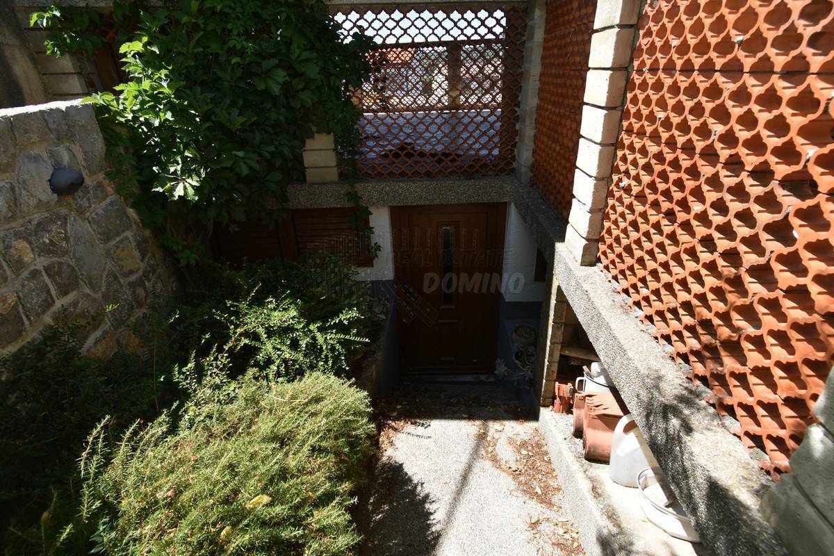 Hiša 70 metrov od morja! Punat