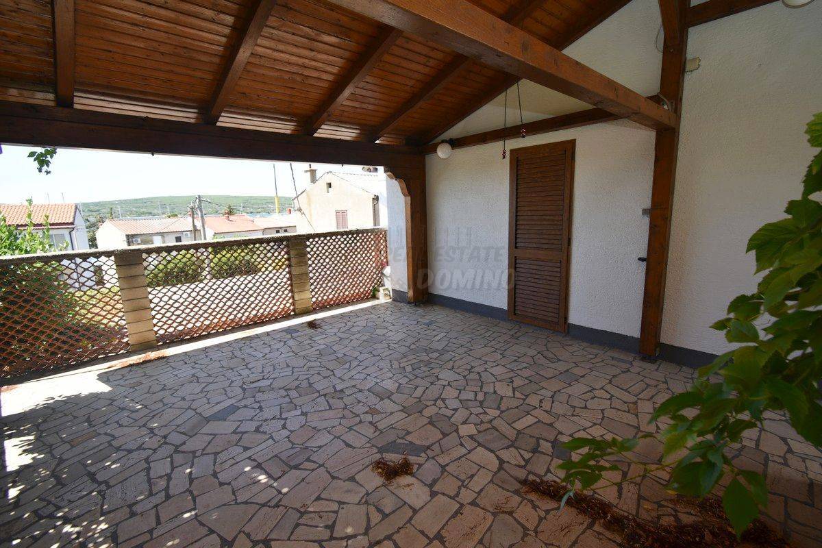 Hiša 70 metrov od morja! Punat