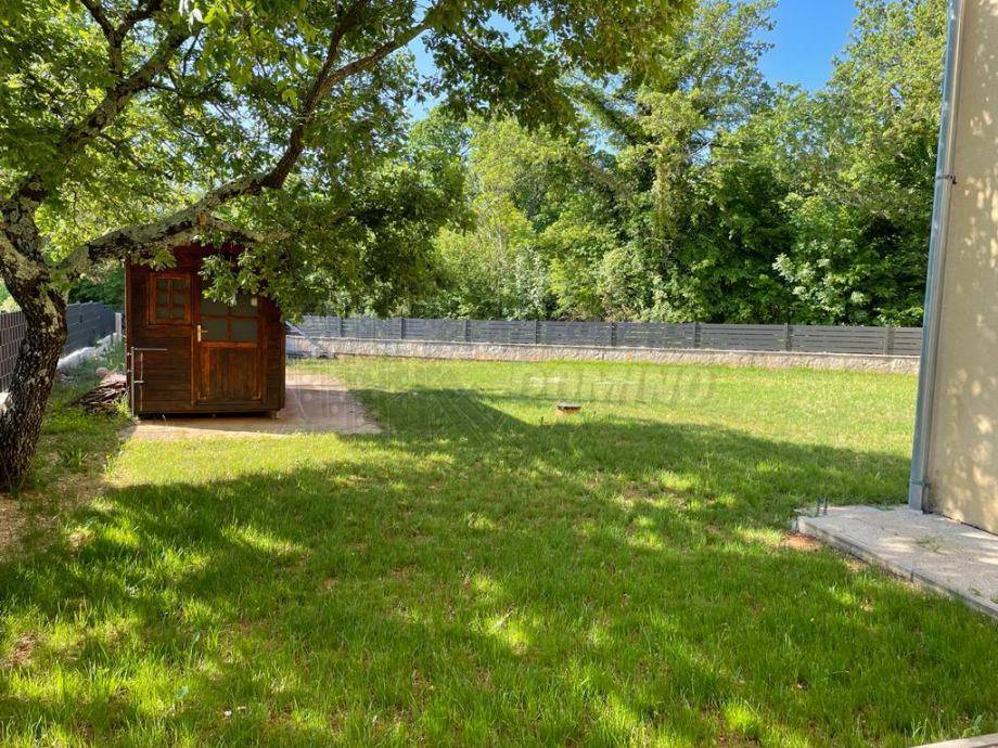 Stanovanje z lepim vrtom!! Malinska-okolica