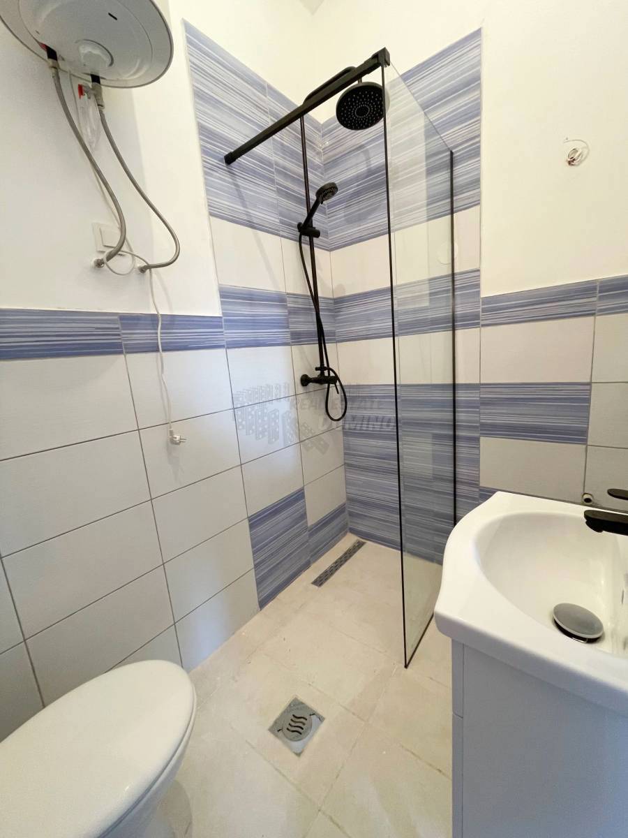 Stanovanje 150 metrov od morja! Pogled na morje!