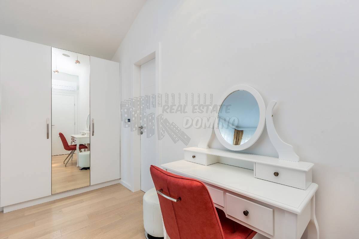 Čudovita vila z bazenom in razgledom! Malinska-okolica