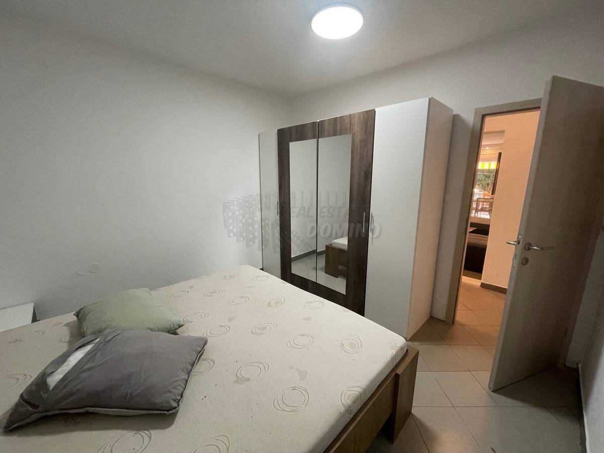 Apartma z vrtom, Malinska! Otok Krk!