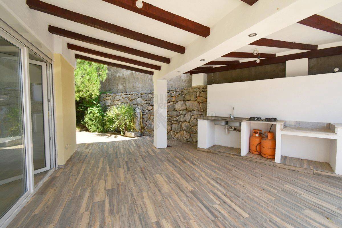 Apartma v mestu Krk s čudovitim vrtom!