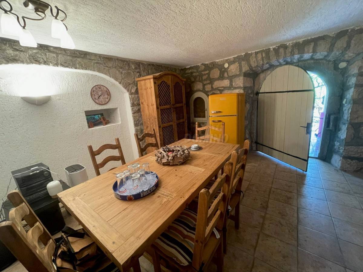 Čudovita prenovljena stara kamnita hiša! Otok Krk!!
