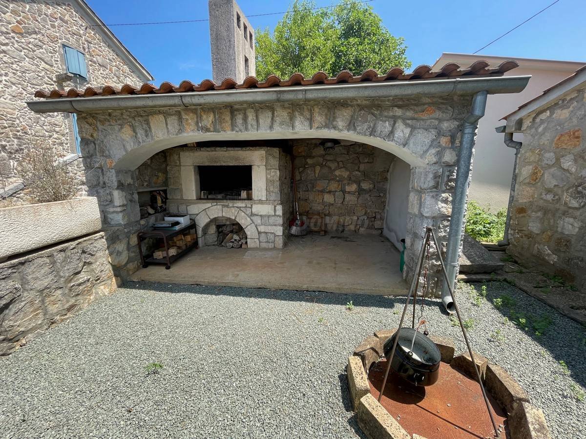 Čudovita prenovljena stara kamnita hiša! Otok Krk!!