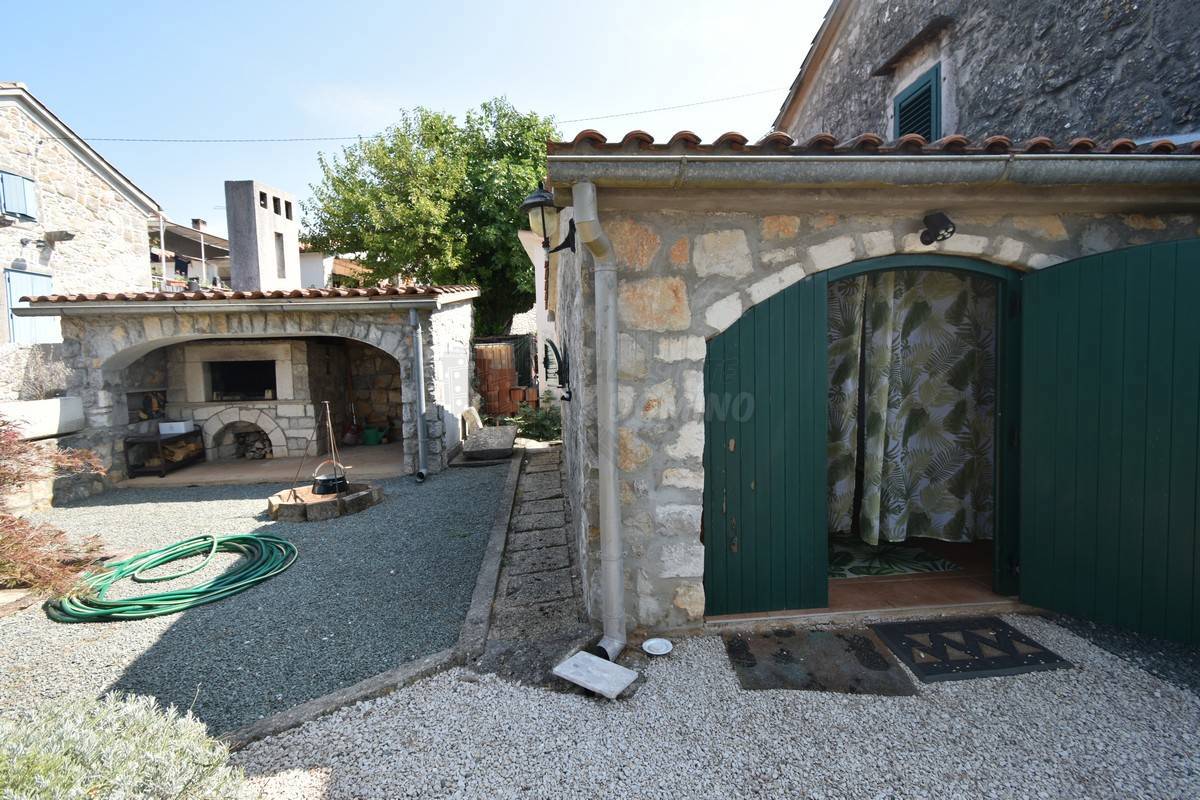 Čudovita prenovljena stara kamnita hiša! Otok Krk!!