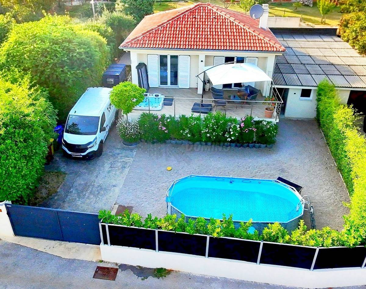 Druga linija do morja! Samostojna hiša! Otok Krk!