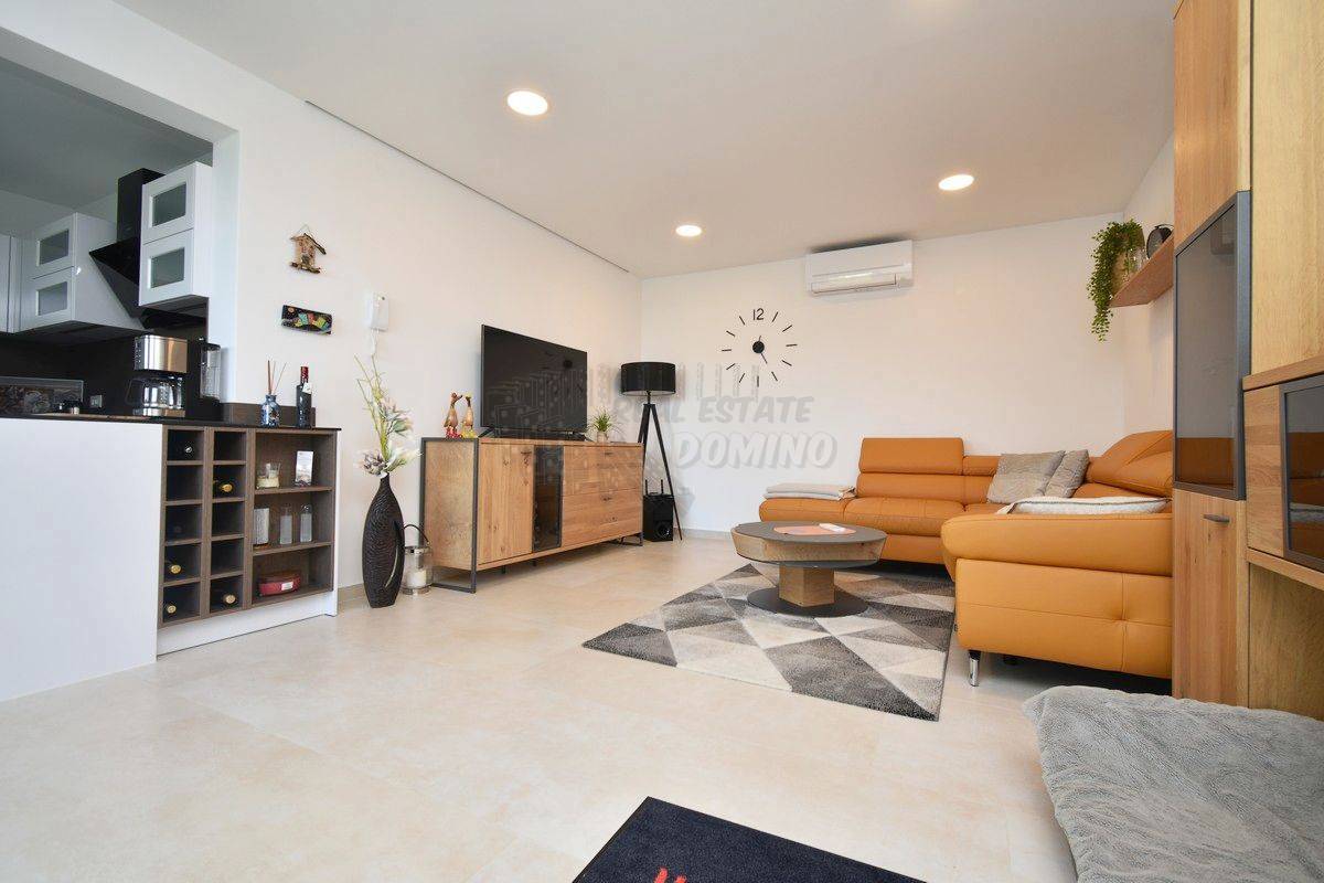 Elitni del Malinske, Rova, luksuzni apartma! Pogled na morje!