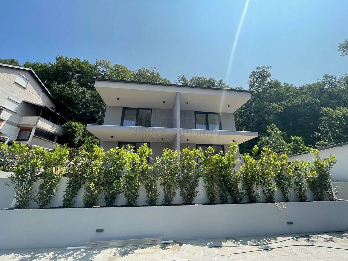 Stanovanje z vrtom in bazenom, novogradnja! Otok Krk