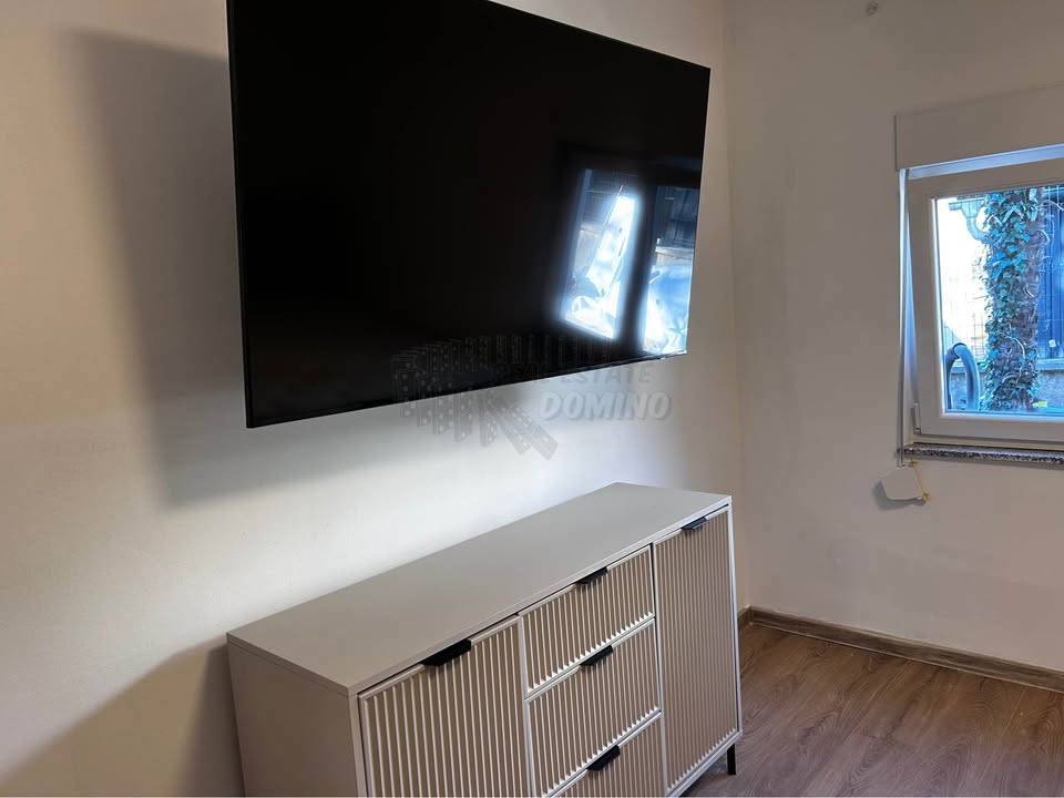 Samostojna hiša z vrtom! Otok Krk