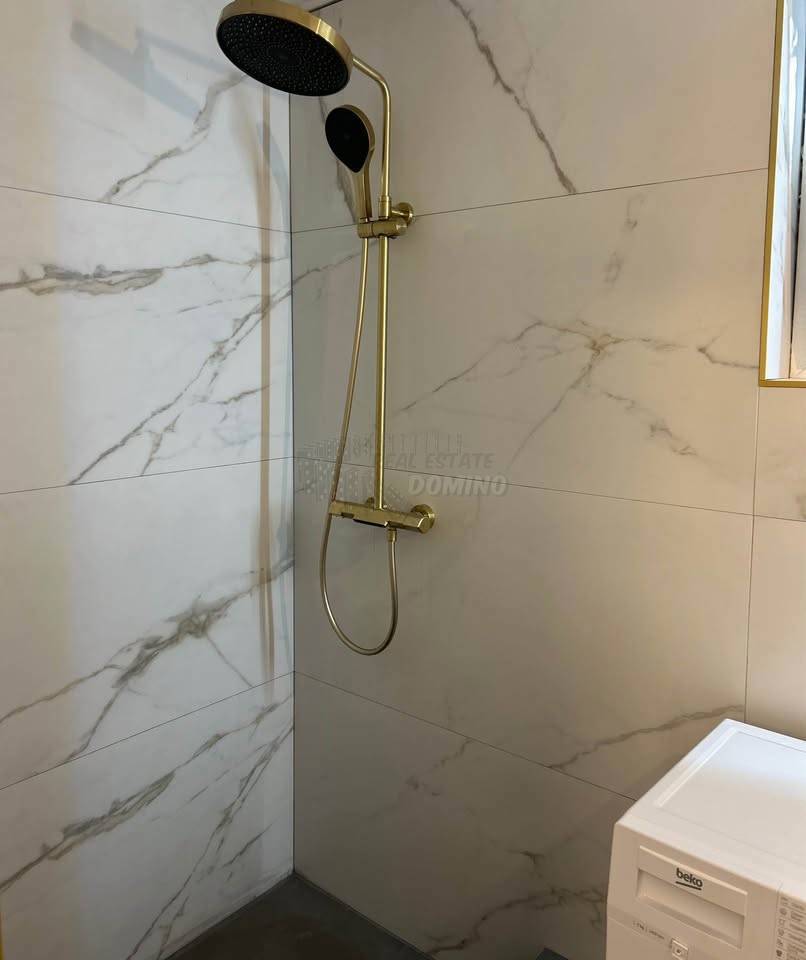 Samostojna hiša z vrtom! Otok Krk