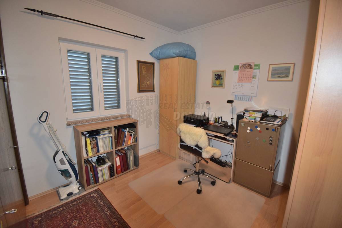 Hiša Malinska, Malinska-Dubašnica, 220m2