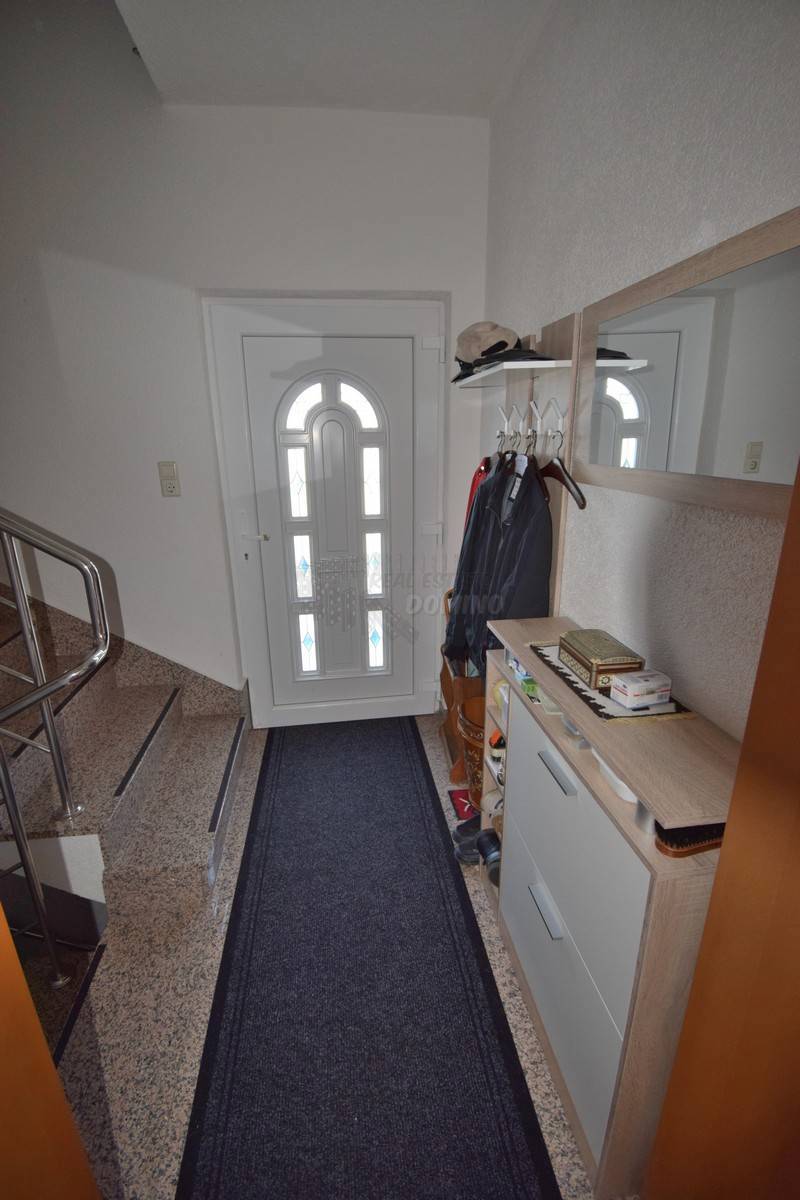 Hiša Malinska, Malinska-Dubašnica, 220m2