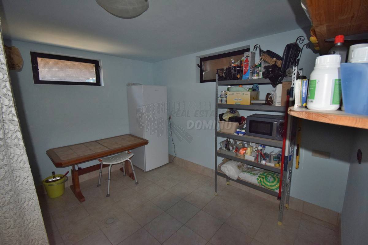 Hiša Malinska, Malinska-Dubašnica, 220m2