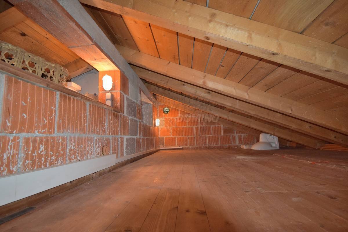 Hiša Malinska, Malinska-Dubašnica, 220m2