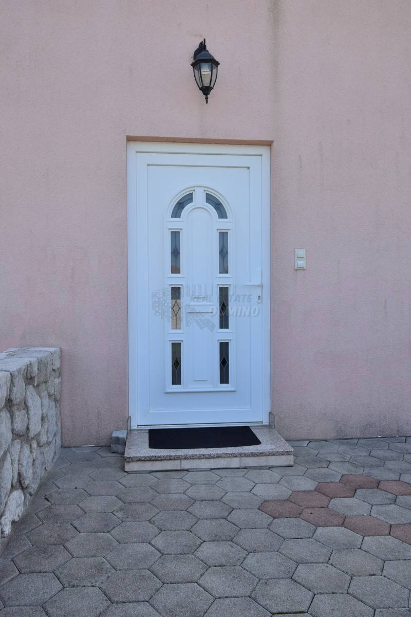 Hiša Malinska, Malinska-Dubašnica, 220m2