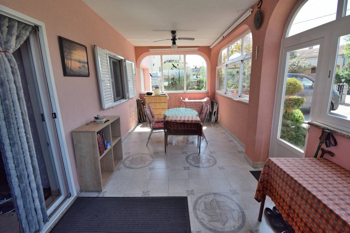 Hiša Malinska, Malinska-Dubašnica, 220m2