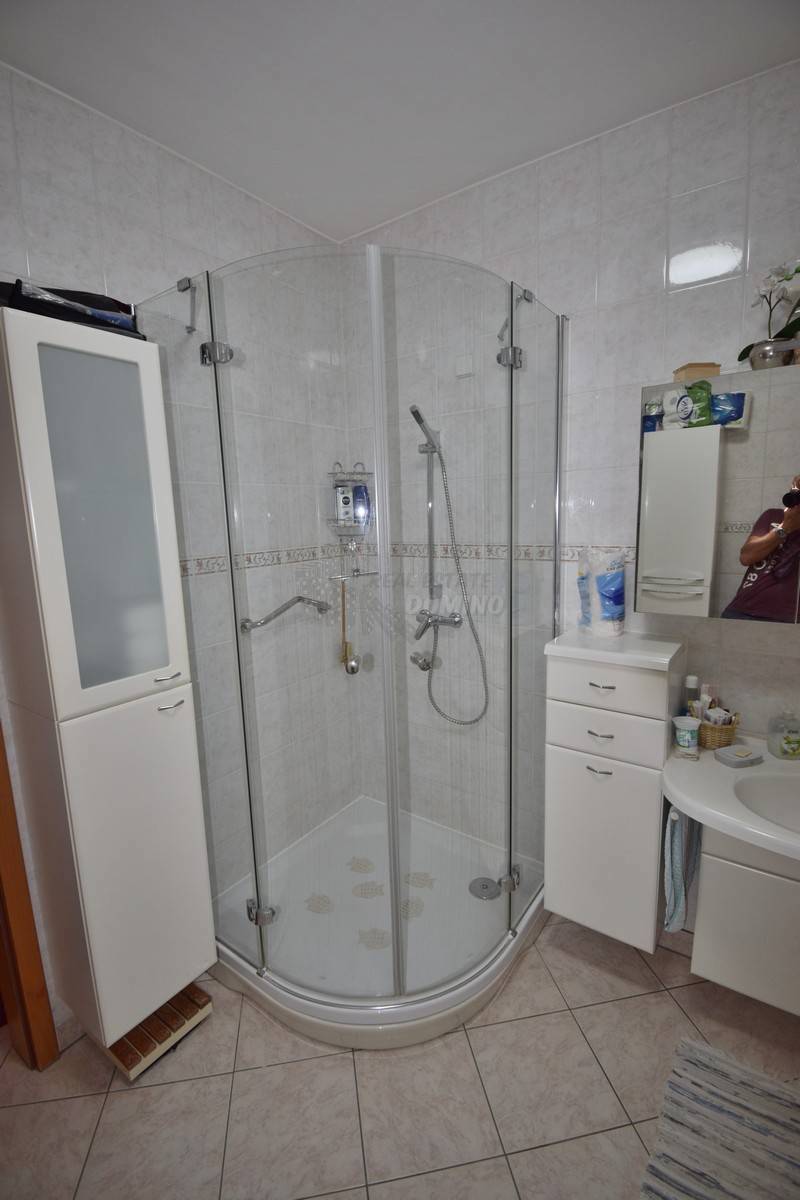 Hiša Malinska, Malinska-Dubašnica, 220m2