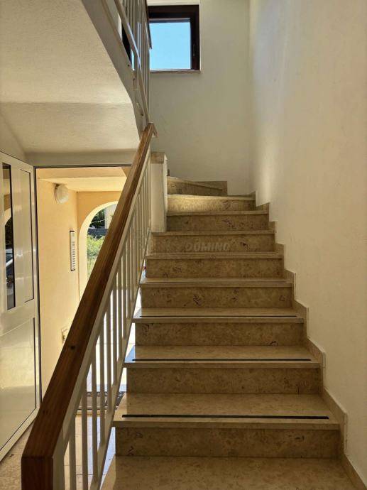 Apartma Malinska, Malinska-Dubašnica, 57m2