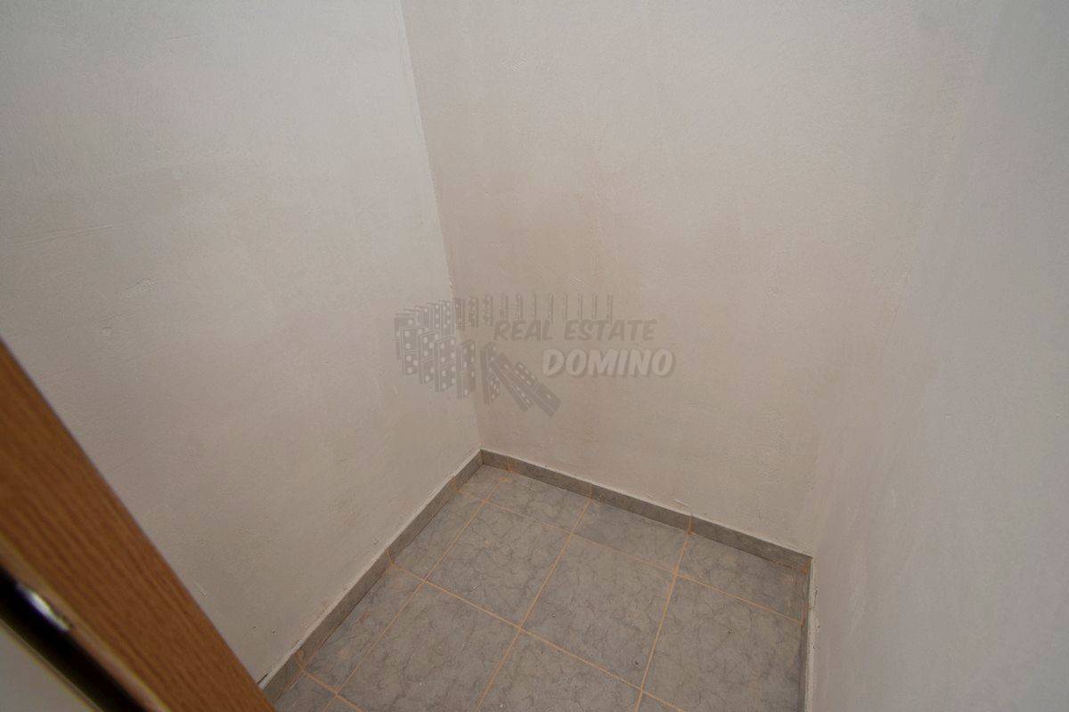 Novogradnja le 150 metrov od morja! šilo!