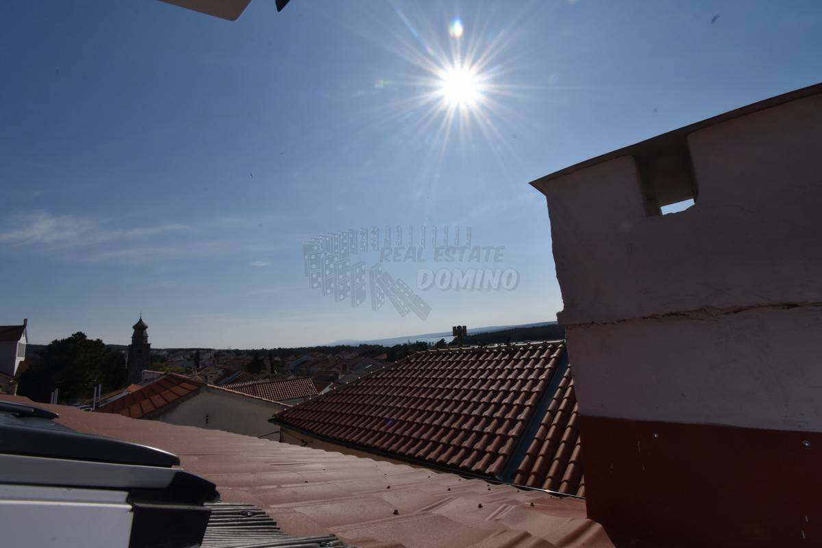 Čudovita obnovljena stara kamnita hiša! Punat!