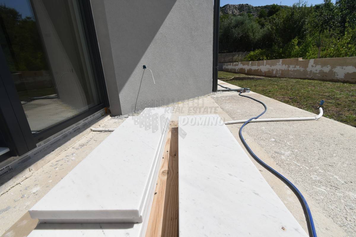 Novogradnja z vrtom - Baška!! Otok Krk Pošaljite povratne informacije Bočne ploče Povijest Spremljeno