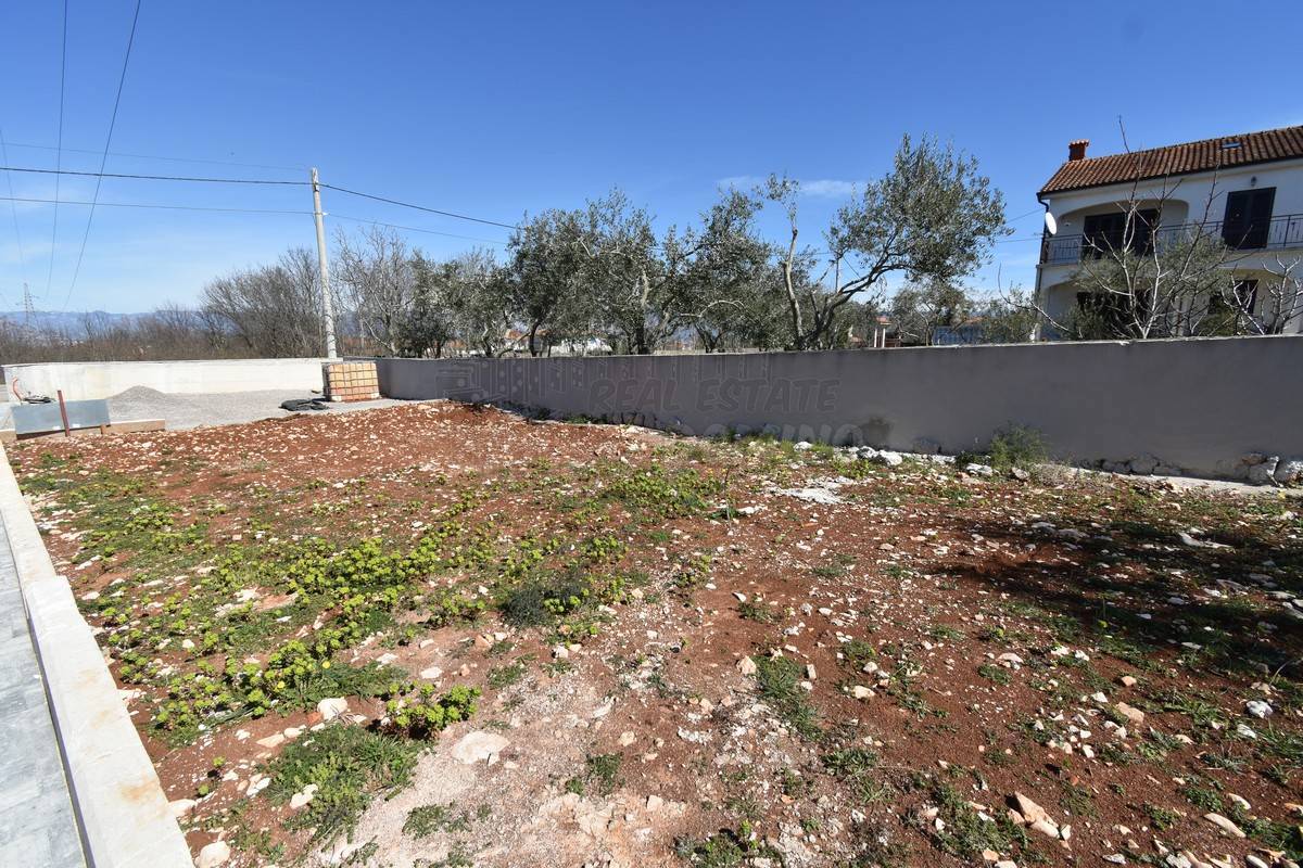 Hiša Dobrinj, 193m2