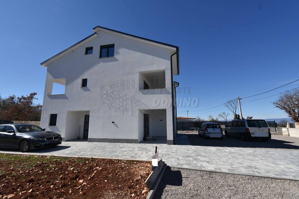 Hiša Dobrinj, 193m2