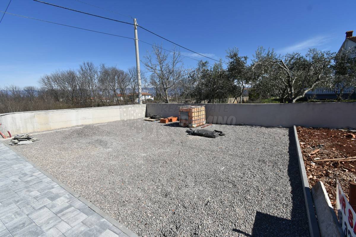 Hiša Dobrinj, 193m2