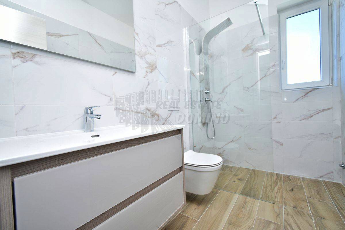 Hiša Dobrinj, 193m2