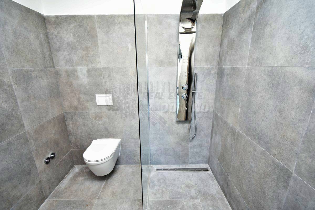 Hiša Dobrinj, 193m2