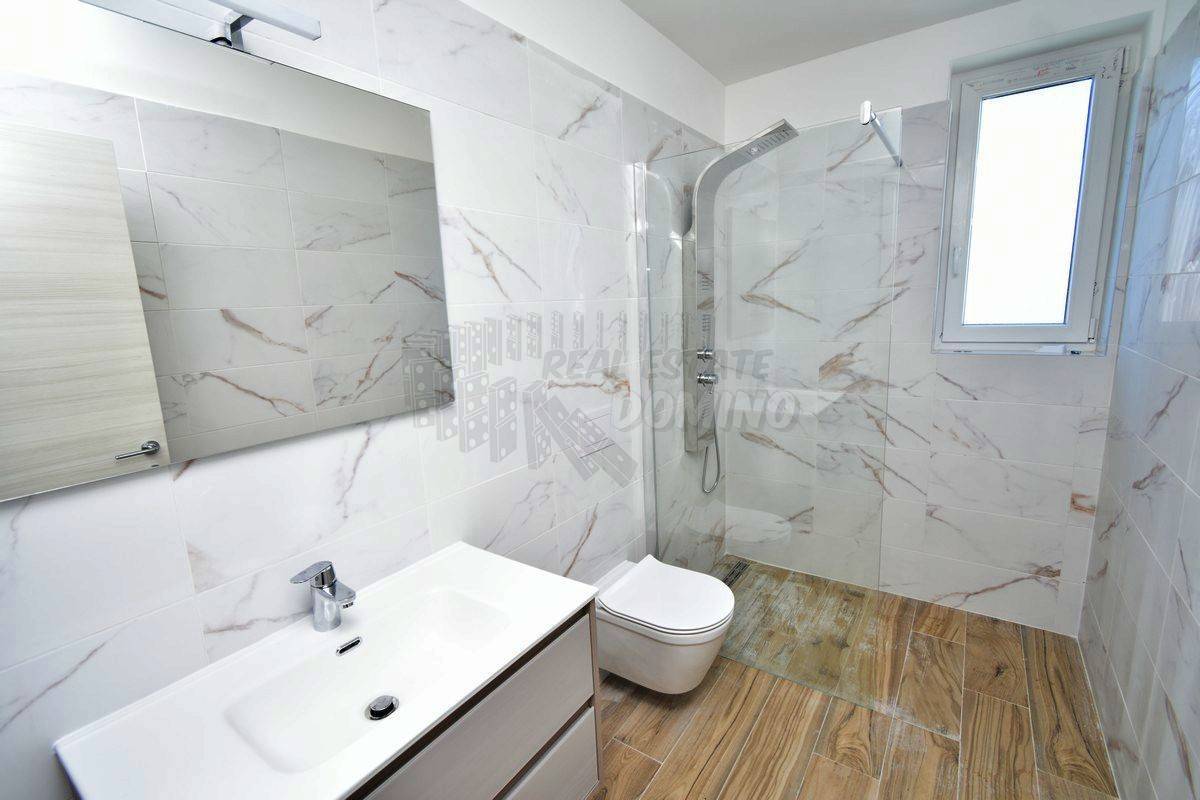 Hiša Dobrinj, 193m2