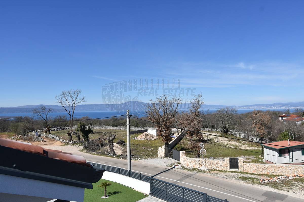 Hiša Dobrinj, 193m2