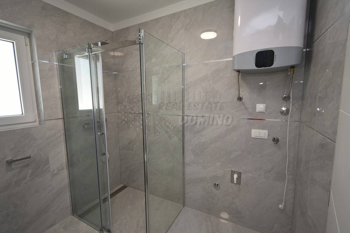 Dve stanovanji v novogradnji! Malinska!