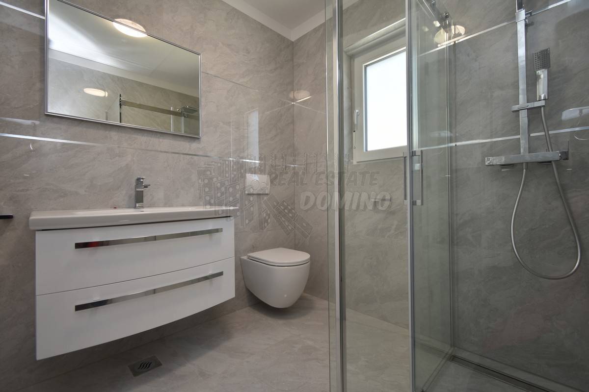 Dve stanovanji v novogradnji! Malinska!