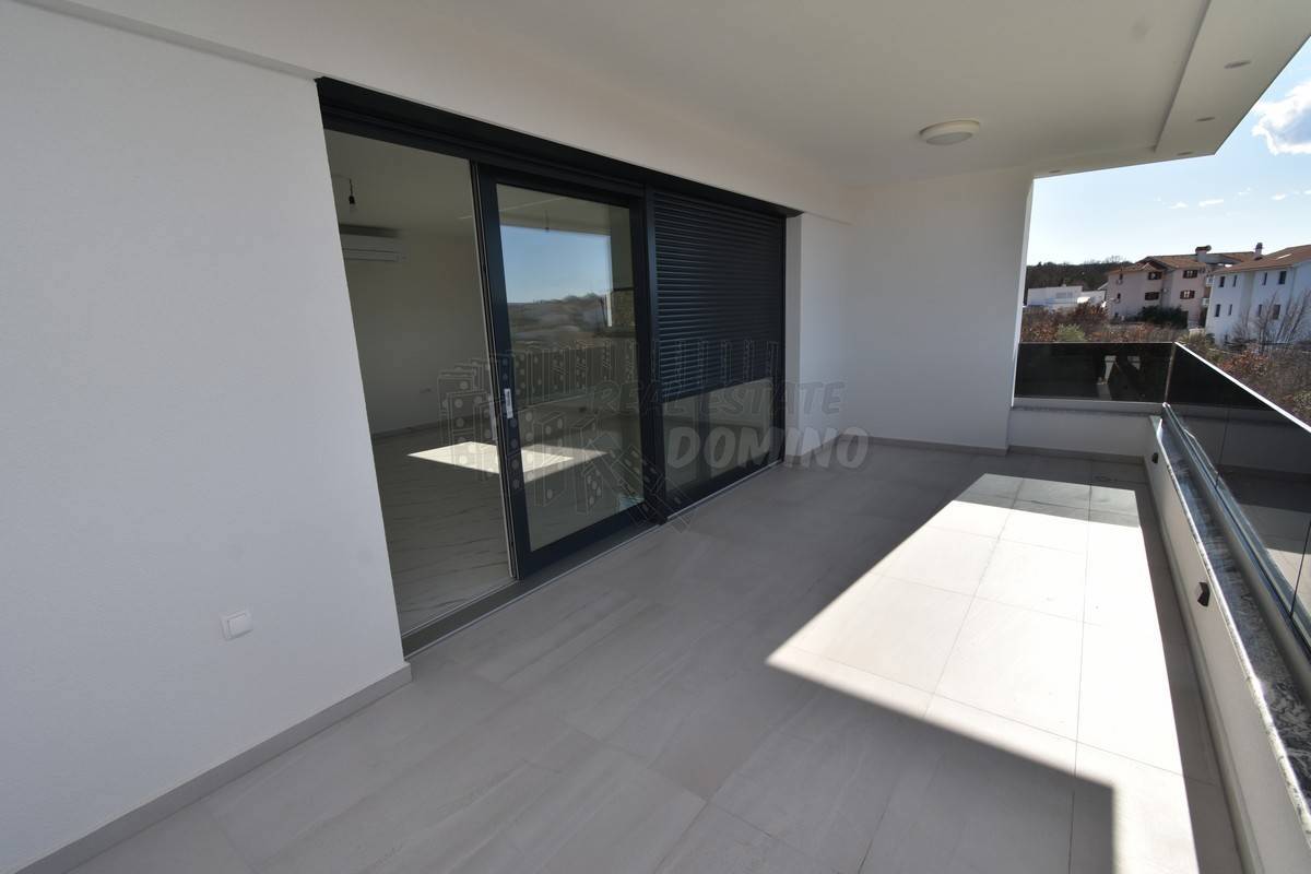 Dve stanovanji v novogradnji! Malinska!