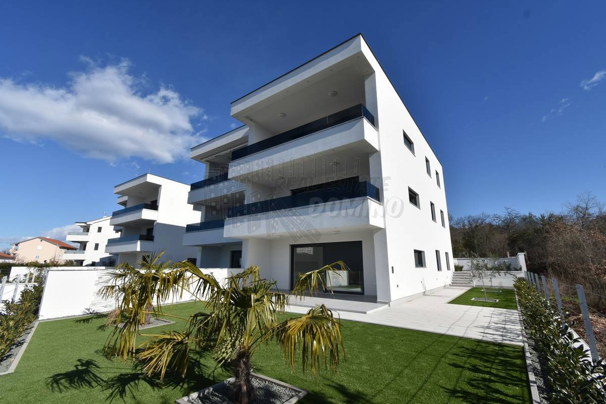 Dve stanovanji v novogradnji! Malinska!