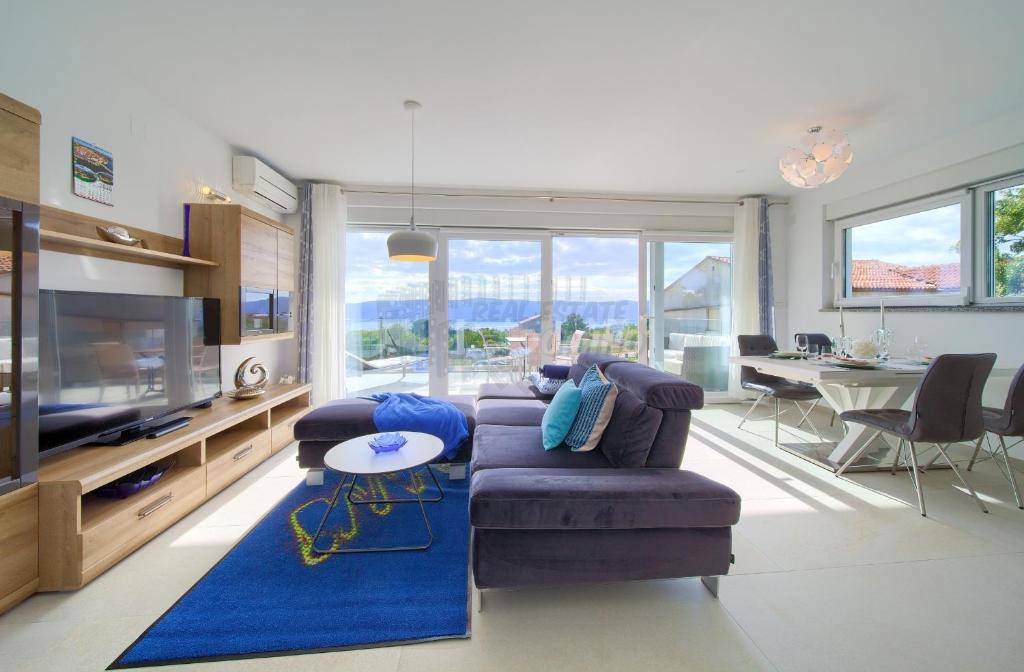 Apartma z zasebnim bazenom! Otok Krk!